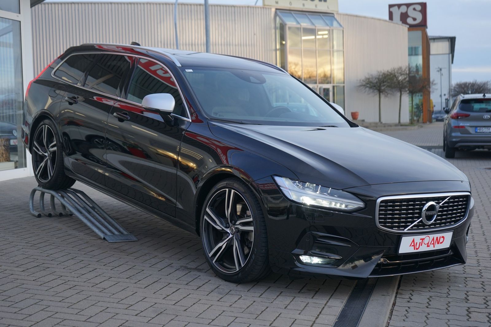 Volvo V90 T4 R Design Navi LED Head-Up Kamera foto 7