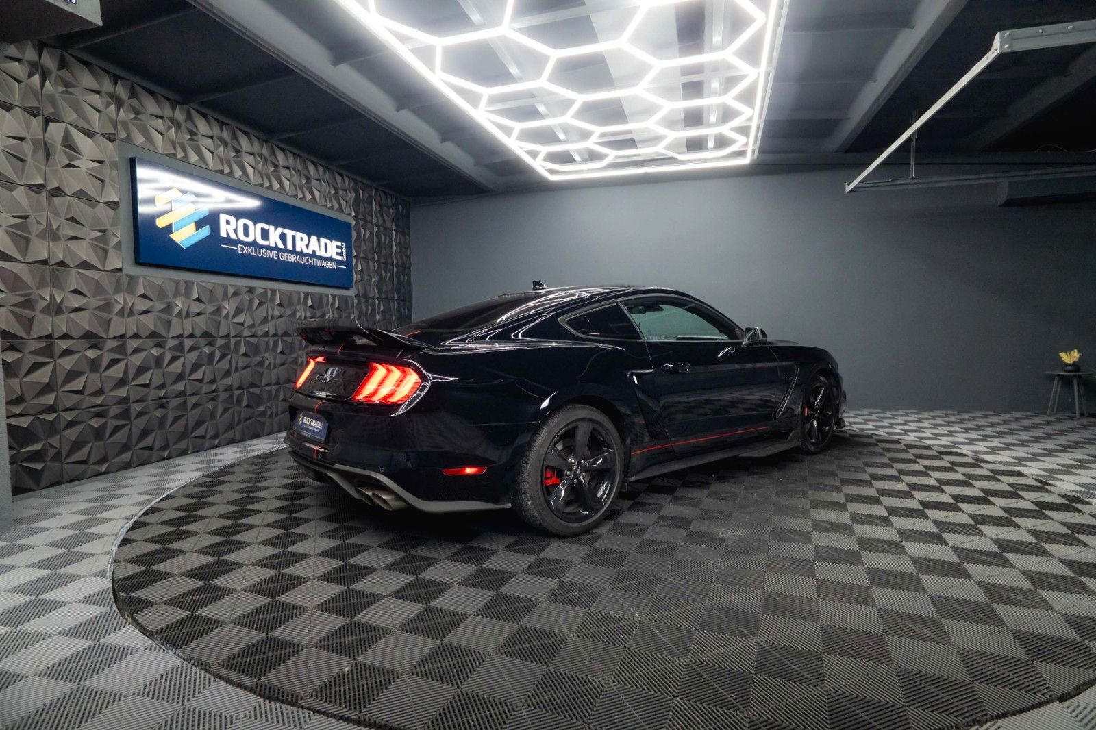 Fahrzeugabbildung Ford Mustang Shelby GT 500 5.0 V8 Performance PREMIUM