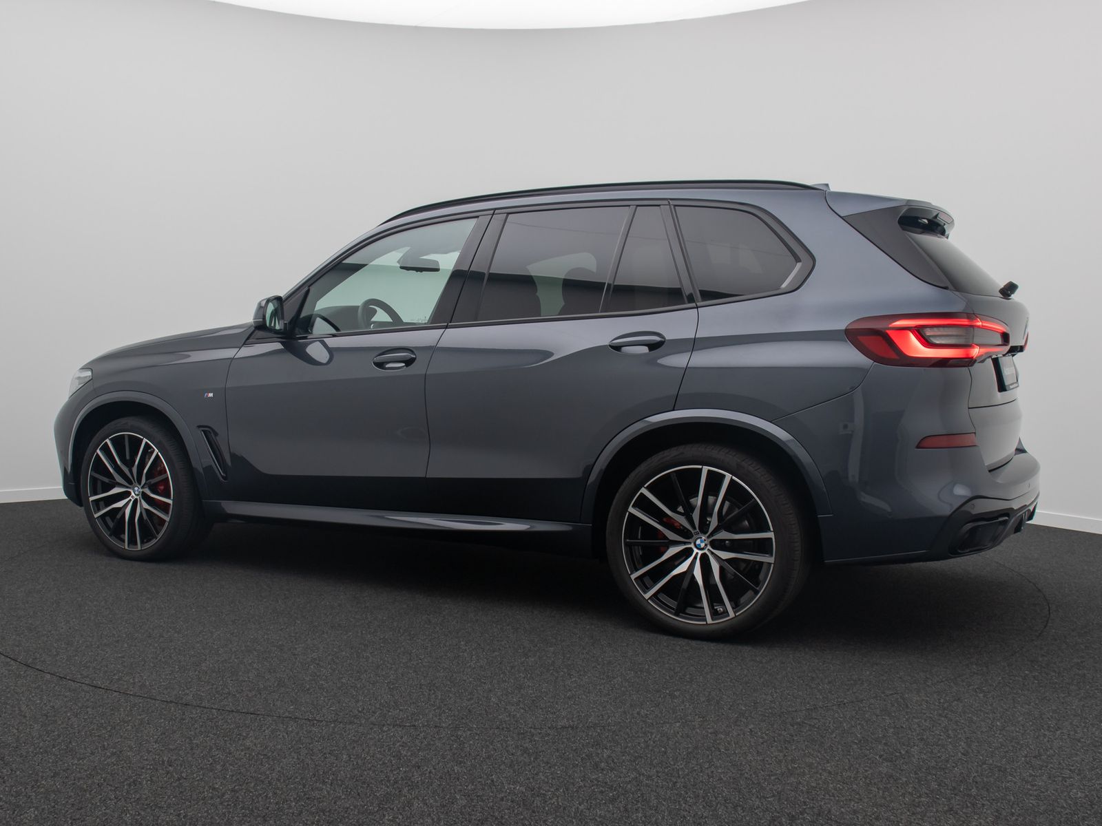 Fahrzeugabbildung BMW X5 xD30d M Sport HUD DAB DisplayKey HiFi 22Zoll