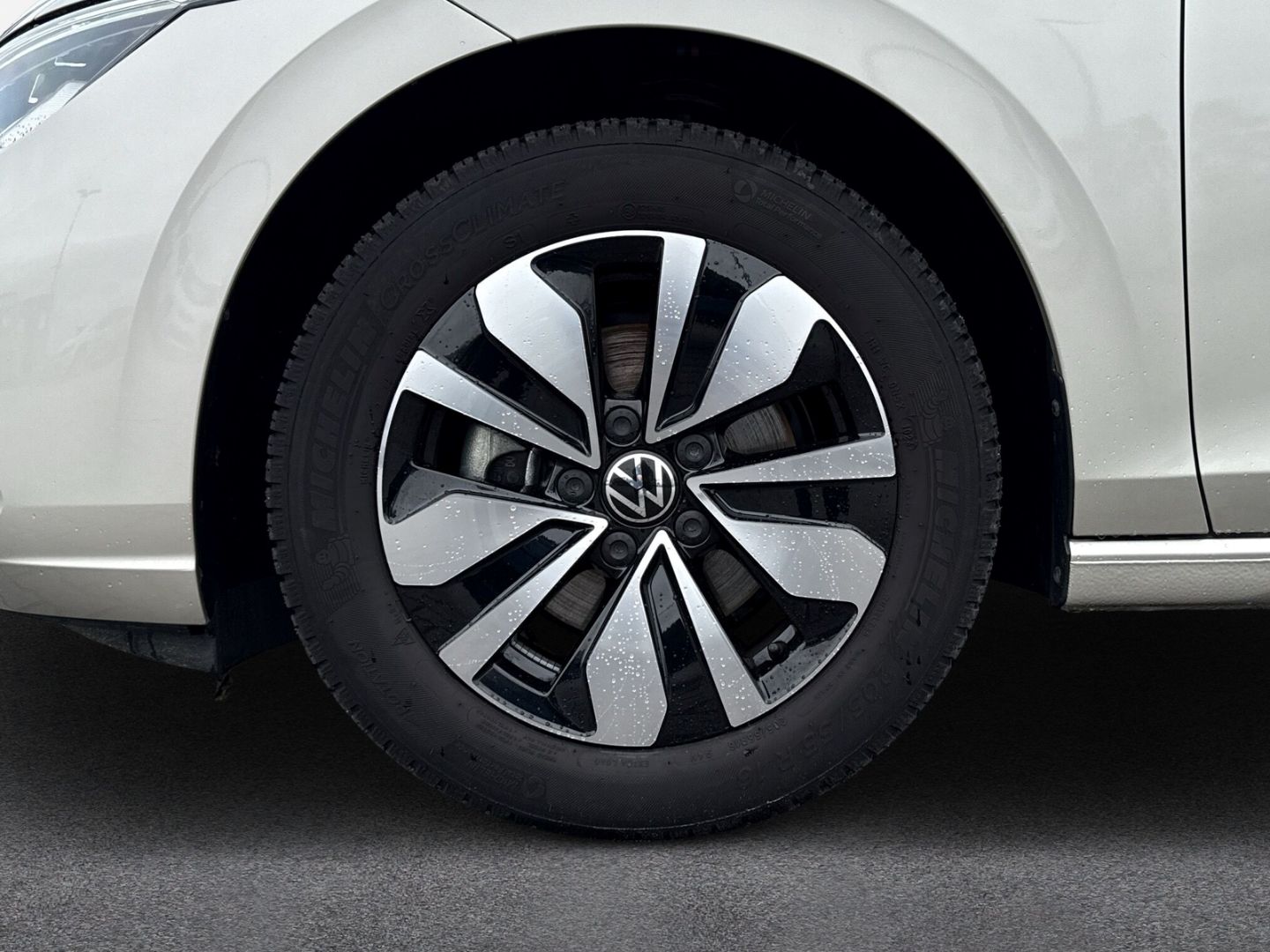 Golf Variant VIII 1.5 TSI Move *Navi*R-Kamera*