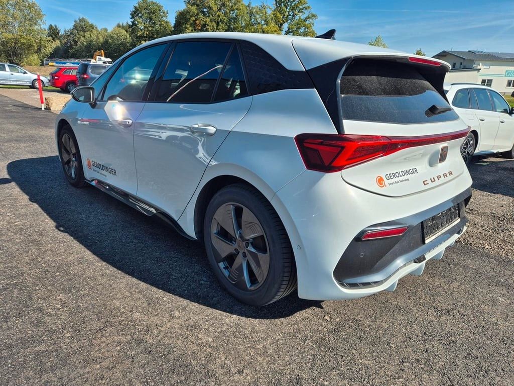 Cupra Born 150 kW Netto € 18.300,- imagem 3