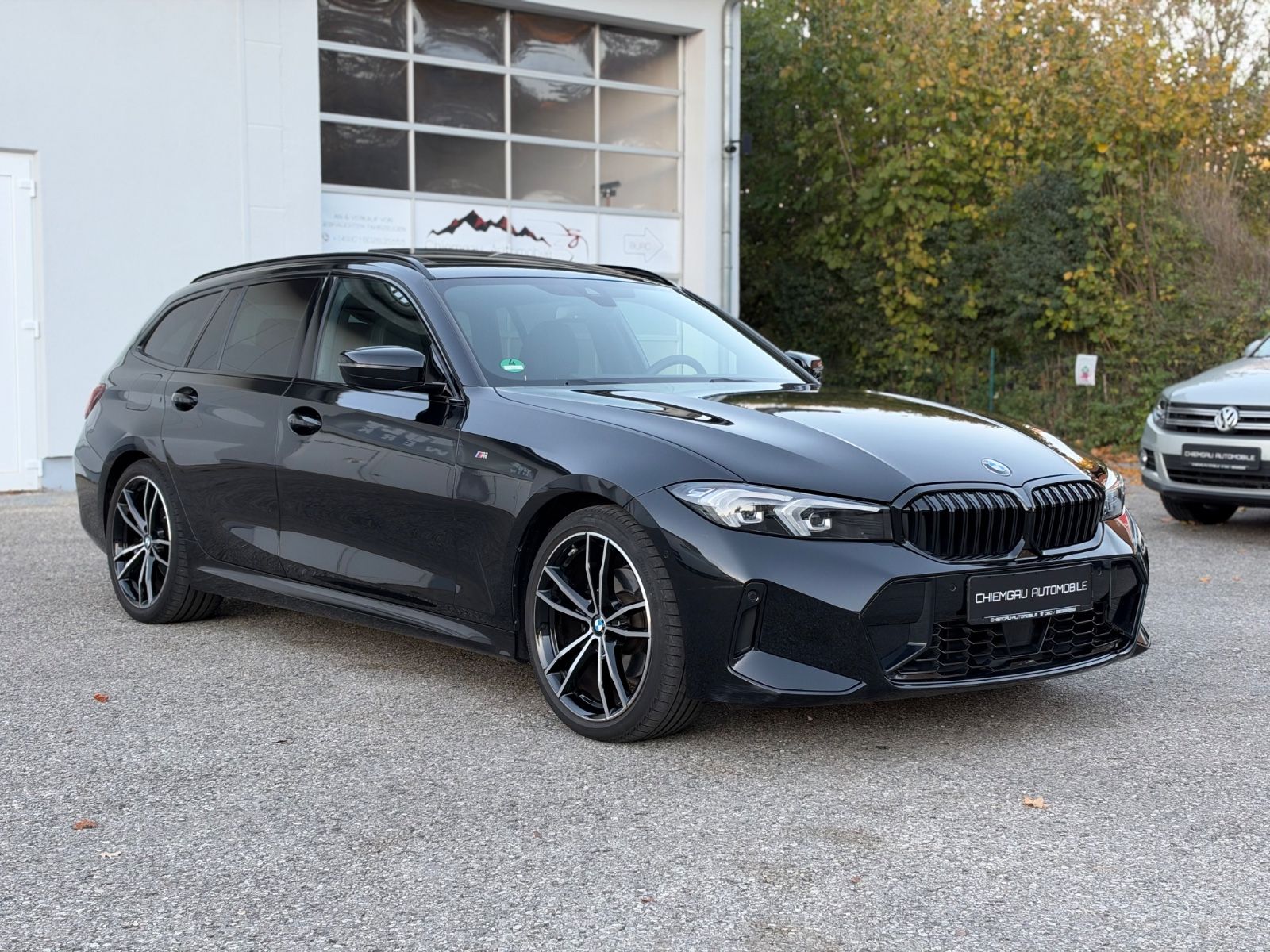 BMW 320d Touring M Sport LED Pano AHK Facelift imagem 3