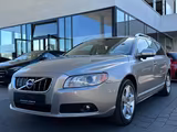 Volvo V70 Summum D5 AWD Aut. | Standheizung | Leder - gebrauchte Volvo V70 aus dem Jahr 2009