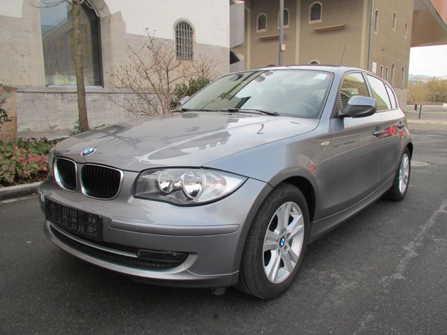 BMW 118i Lim. Klima Alu PDC AHK Sitzheiz. USB Tempo