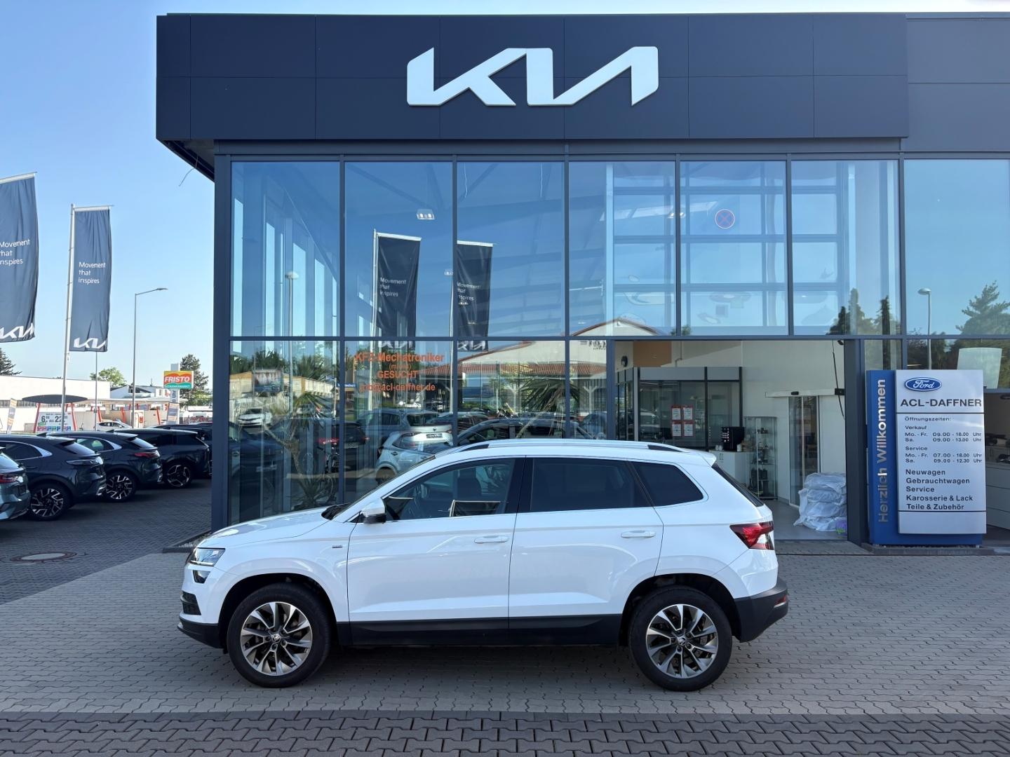 Skoda Karoq Clever AHK BeheizbareWSS KLIMA ElekHeckkla