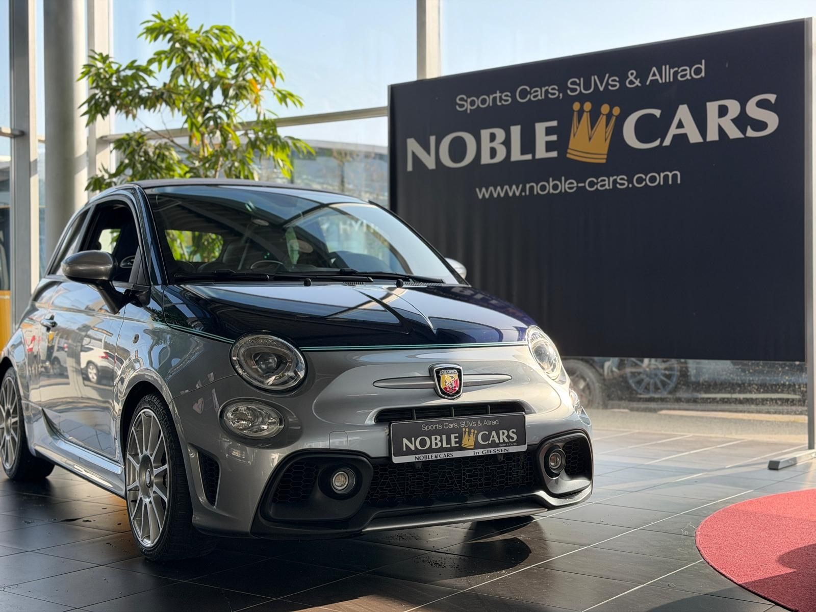 Fahrzeugabbildung Abarth 695C Rivale Navi KLIMA Mahagoni Optik ALU