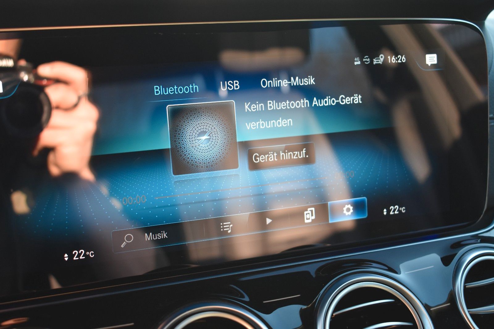 Fahrzeugabbildung Mercedes-Benz E 400d  Lim. 4Matic designo Multibeam AMG Line