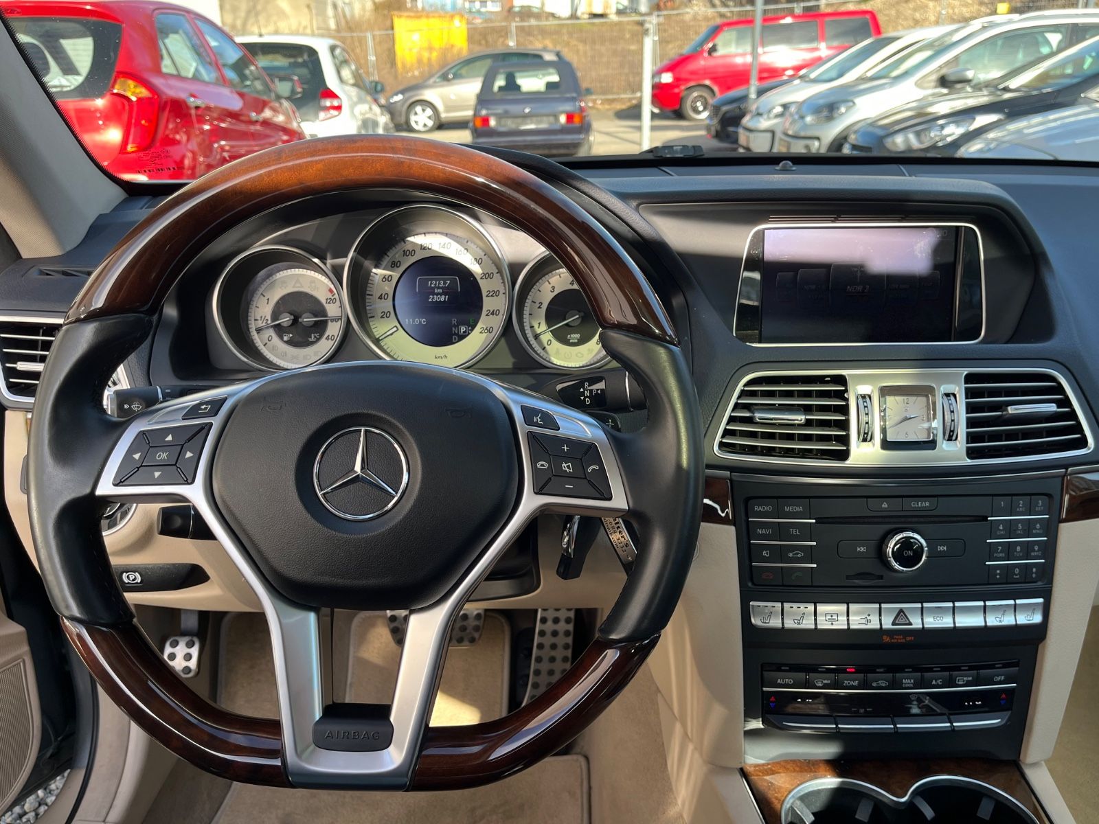E400 Sport Edition Autom.*Navi*Alu*Pano*23tsd*HU
