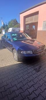 Audi A4 1.8 TÜV 06/26 Klima - Audi A4 mit Benzin-Antrieb: Limousine, 2.8