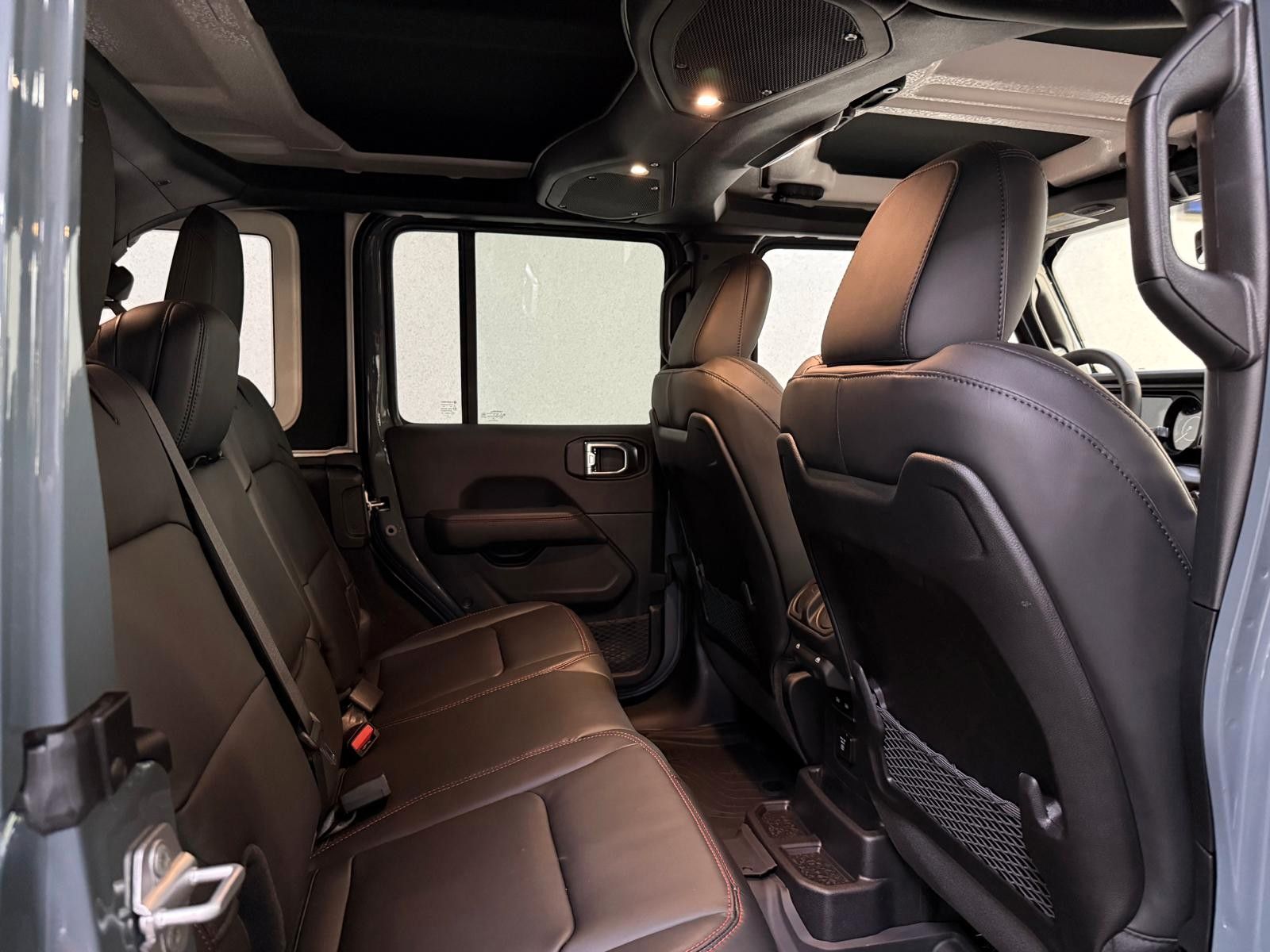 Fahrzeugabbildung Jeep RUBICON X 3.6L-V6-CAM-35"-AHK-HT