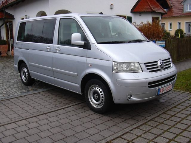 Volkswagen T5 2,5TDI Multivan Atlantis,Klimaaut,StHzg,Leder