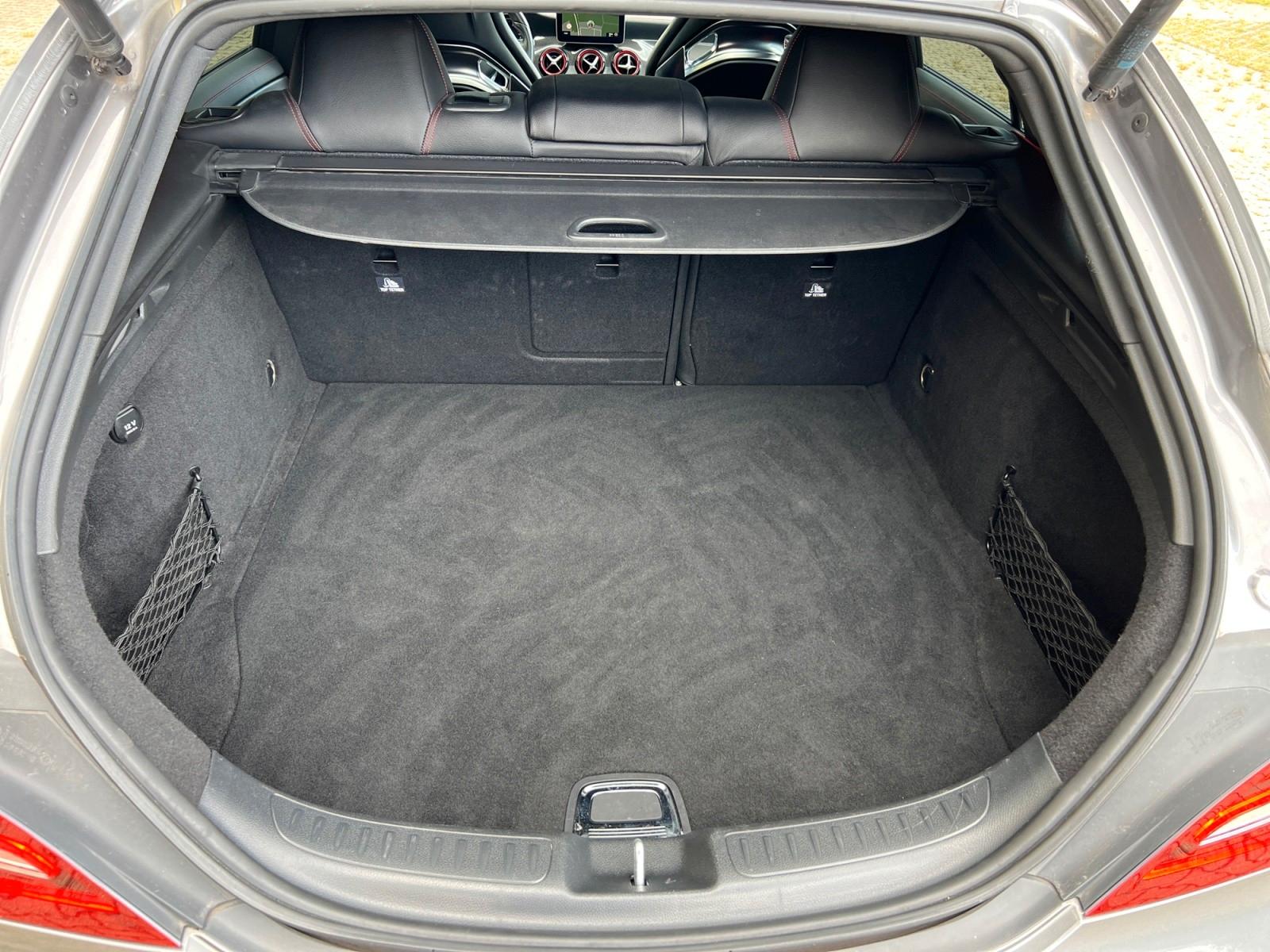 Mercedes-Benz CLA 250 SB AMG Line 4MATIC StdHzg PANO