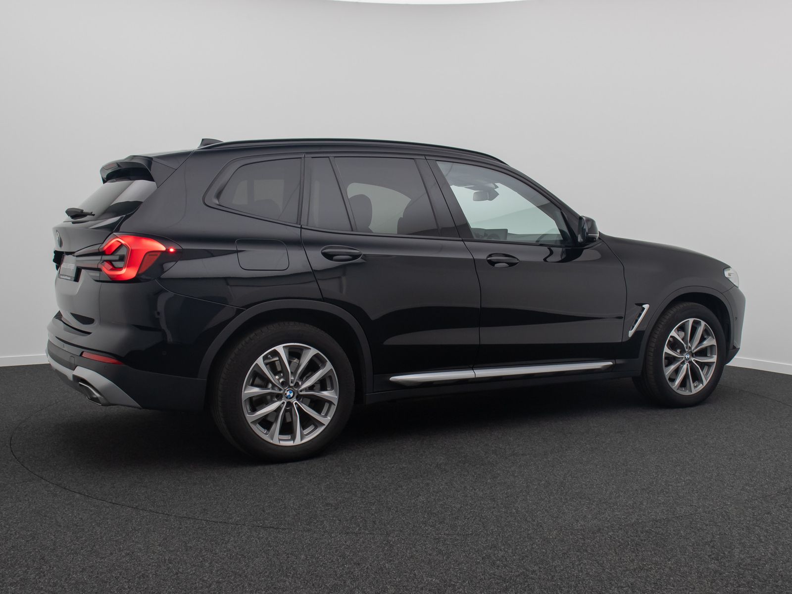 Fahrzeugabbildung BMW X3 xD20i 360°M Sport Leder DAB Sportsitz 19Zoll