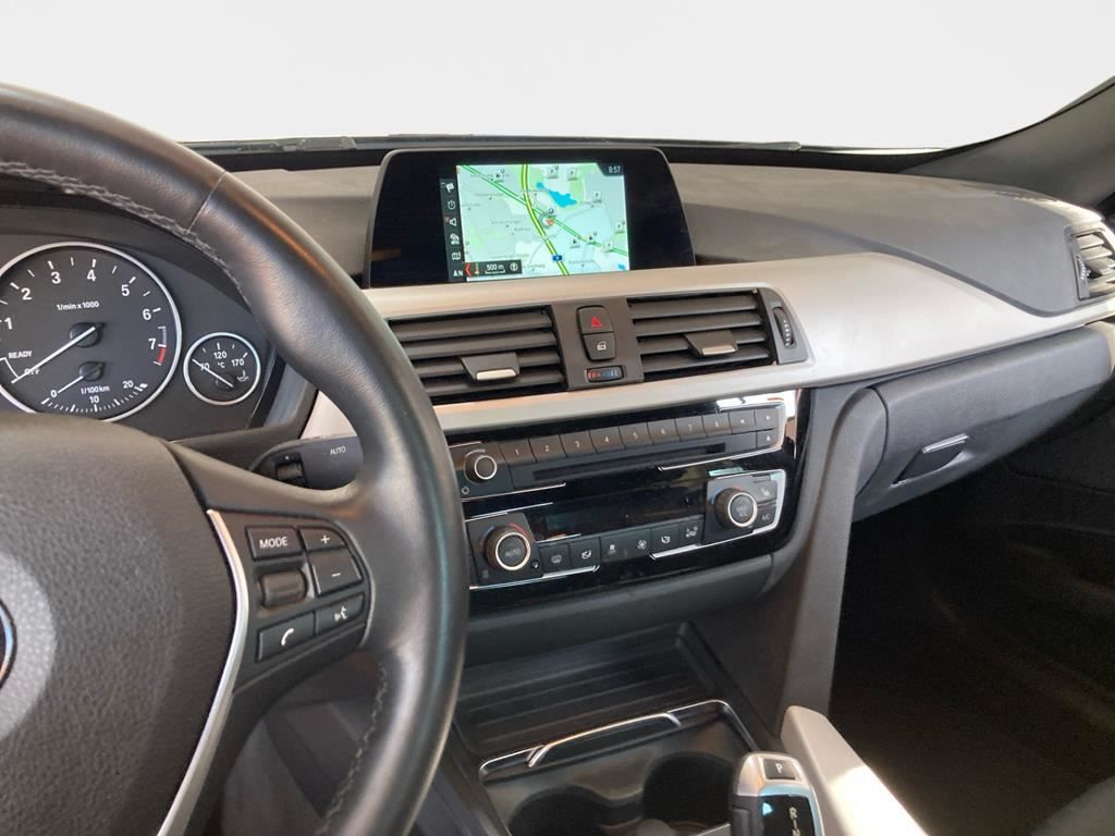 BMW 320i xDrive GT Aut. Advantage AHK Navi PDC CD foto 12