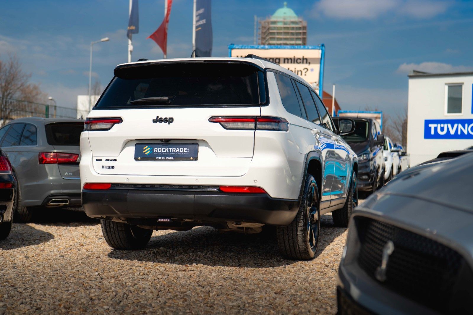 Fahrzeugabbildung Jeep Grand Cherokee 3.6 4x4 L Altitude Mod. 2022 19%