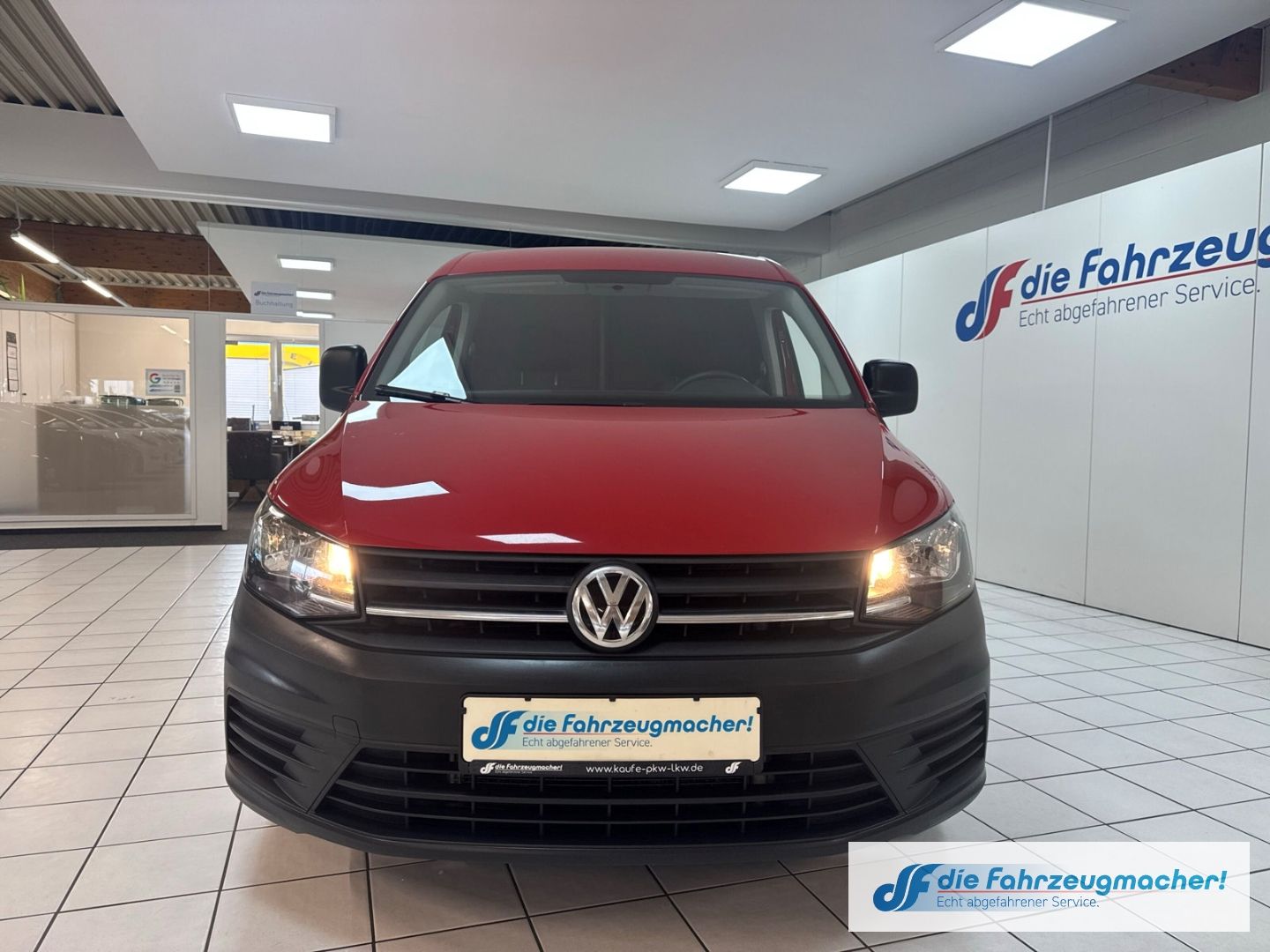Fahrzeugabbildung Volkswagen Caddy Kasten 2.0 TDI DSG Klima PDC Berganfahrass