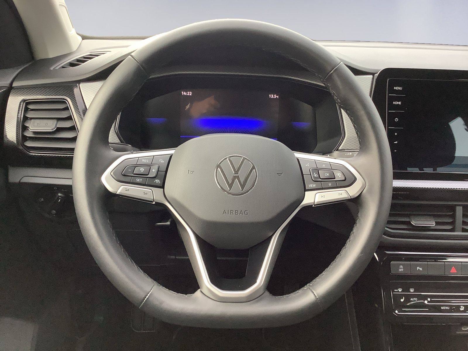 Volkswagen T-Cross - Bild 12