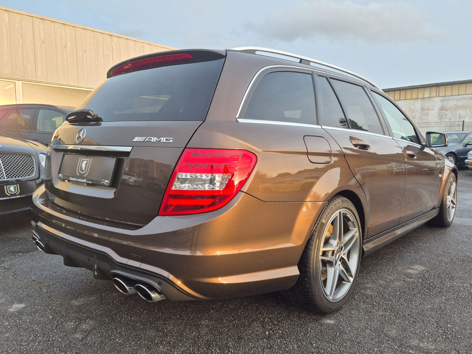 Fahrzeugabbildung Mercedes-Benz C 63 T AMG Designo/BRD/Erstlack/MB-Historie/1A