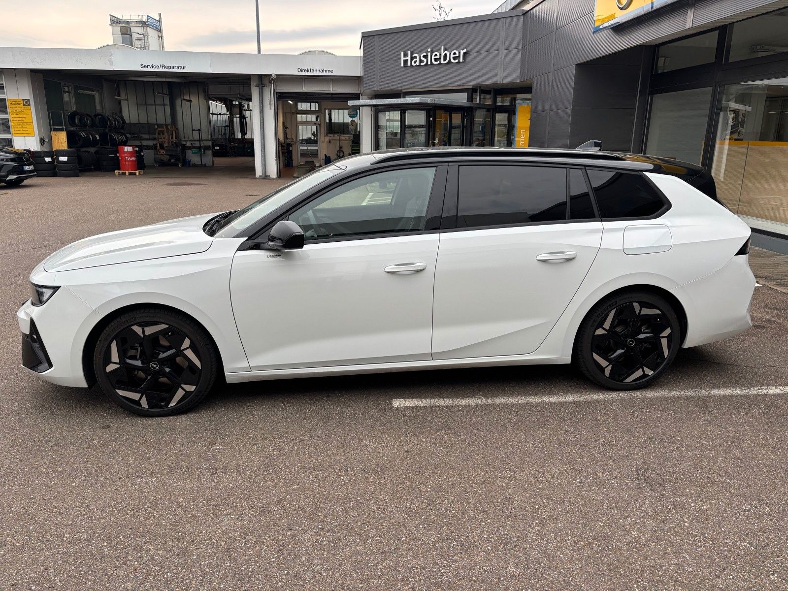 Opel Astra L Sports Tourer GSe Plug-in-Hybrid imagem 2