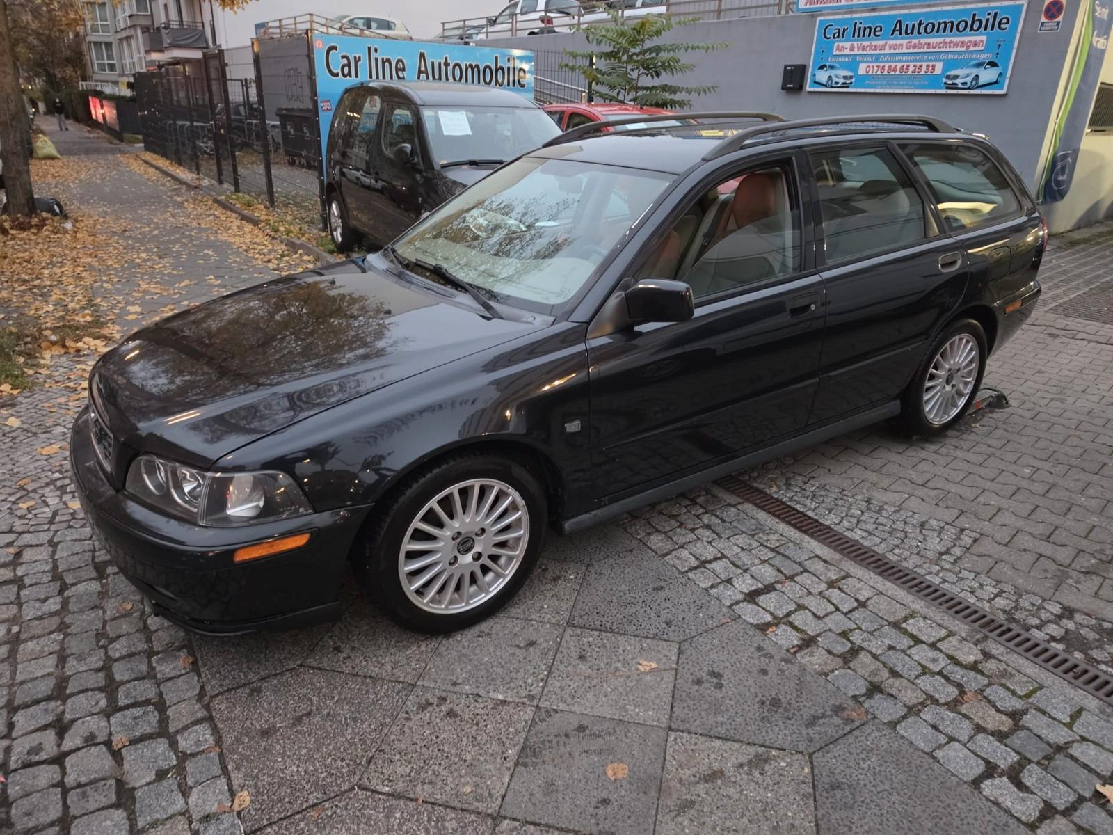 Volvo V40 2004 — photo 11