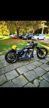 Harley-Davidson Softail Breakout FXSB - HARLEY-DAVIDSON SOFTAIL BREAKOUT FXSB