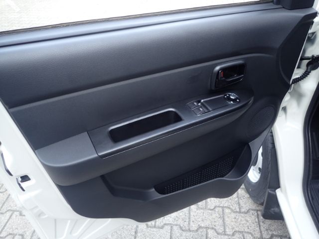 Fahrzeugabbildung Piaggio Porter NP6 SR SW LPG TOP Kofferaubau Engelhart I