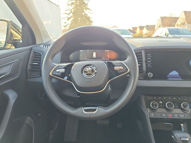 Fahrzeugabbildung SKODA Karoq Selection TS110/1.5A7F