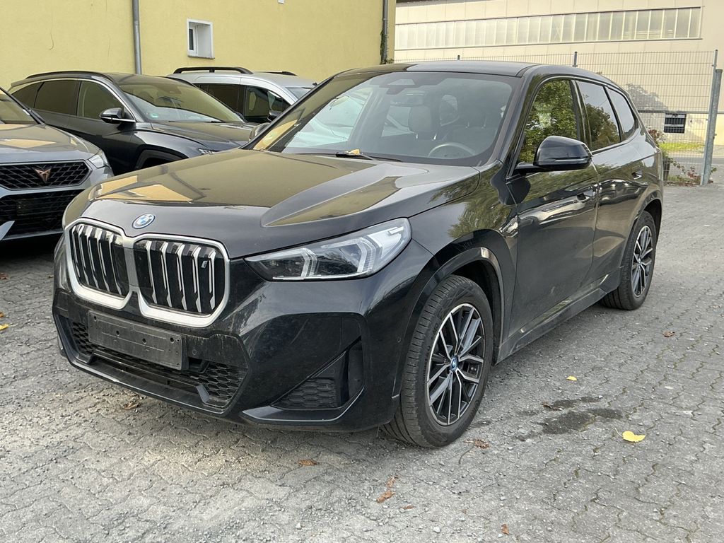 Image of BMW iX1