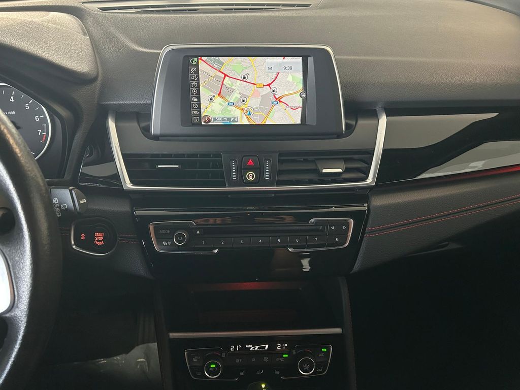 BMW 218 Active Tourer Sport Line Autom*LED*NAVI*PDC*