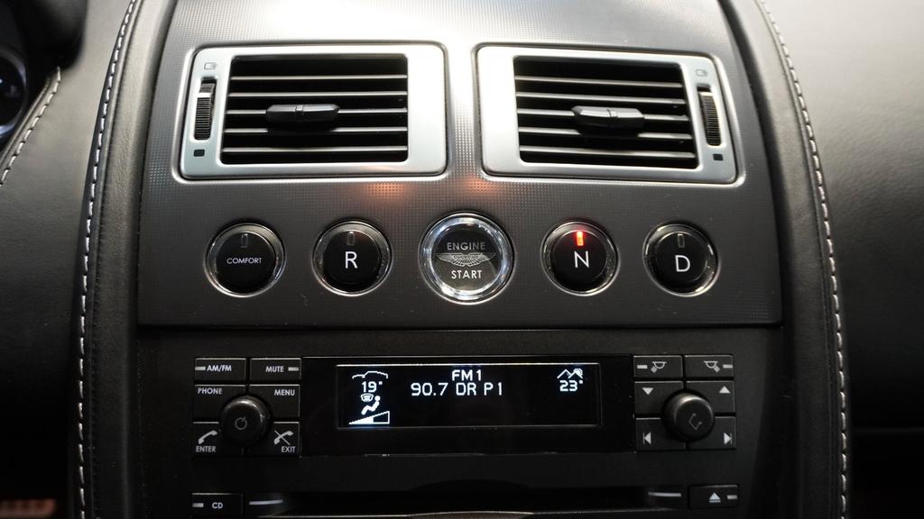 Aston Martin V8 Vantage