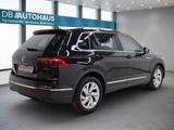 Volkswagen Tiguan Life 2.0 TDI DSG 4MOTION BusinessPremium - Volkswagen Tiguan: Schwarz