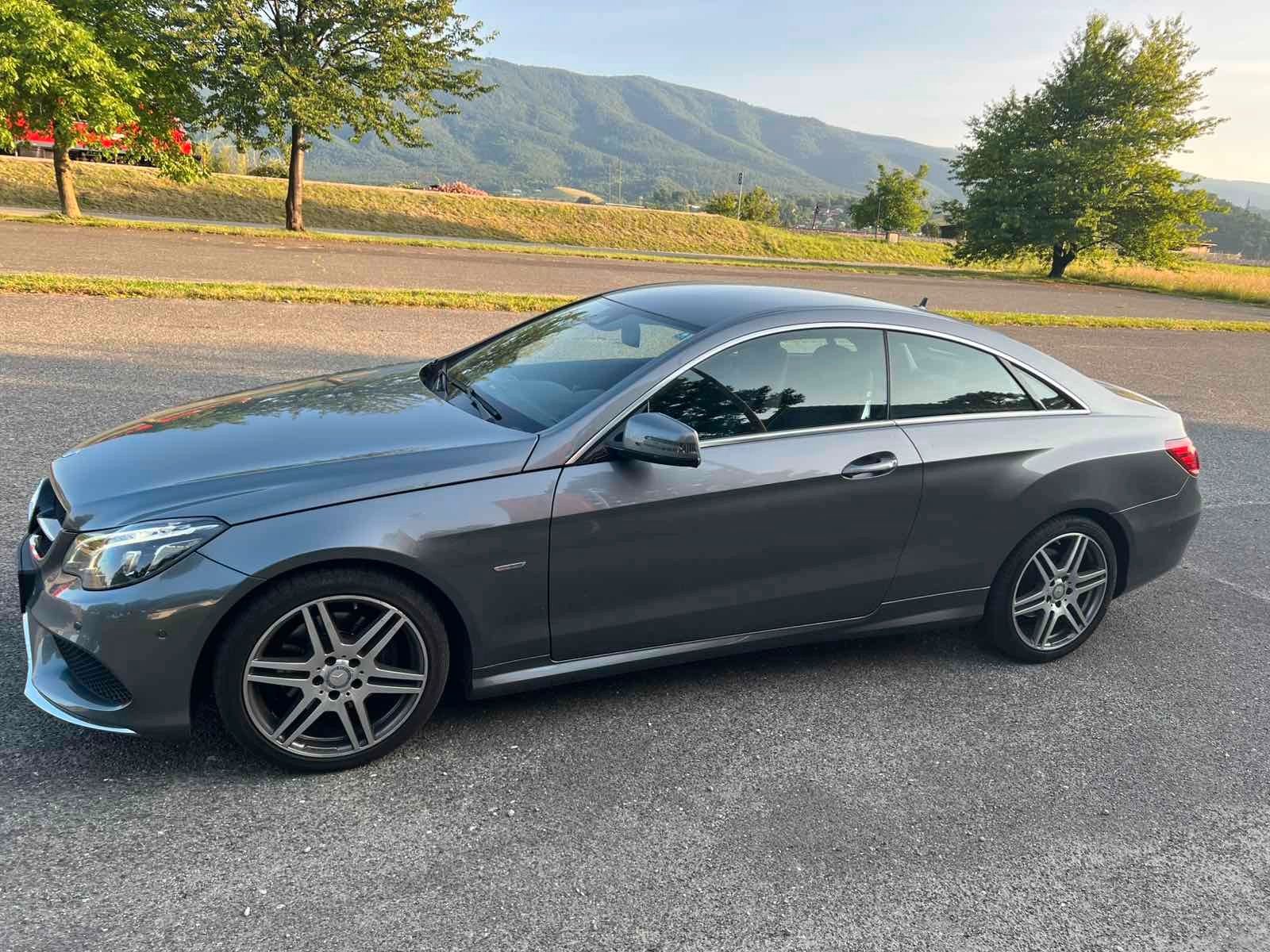 MERCEDES-BENZ E 200 Sport Edition Autom. Sport Edition
