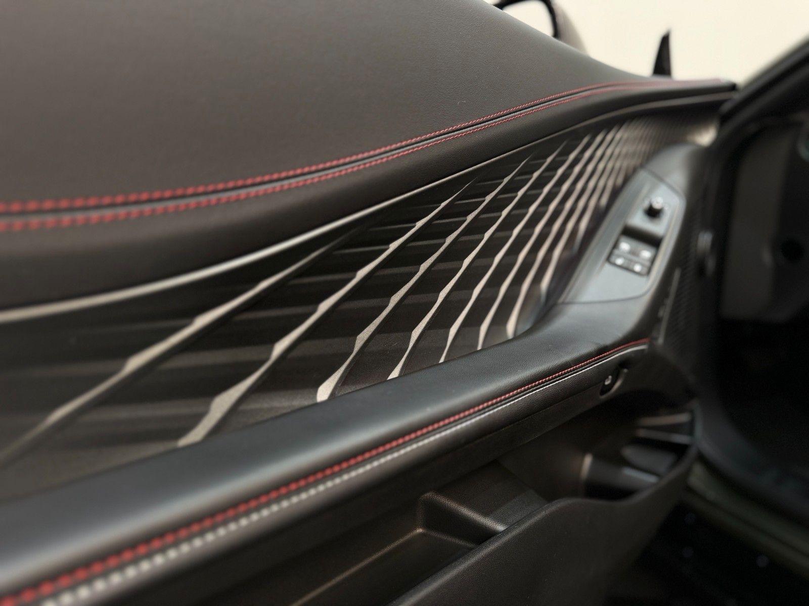Fahrzeugabbildung Dodge Charger R/T - 2 Door - SIXPACK - ALLRAD