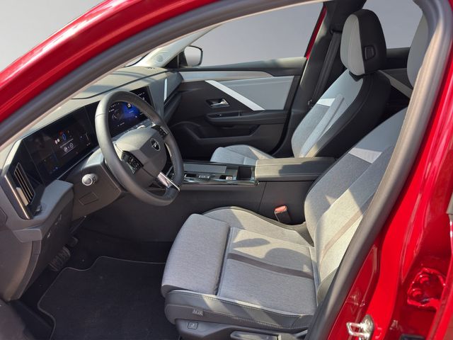 Astra Sports Tourer 1.6Turbo Plugin Hybrid Elega