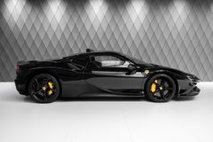 SF90 STRADALE BLACK/BLACK/YELLOW 20&quot; SPORT WHEEL