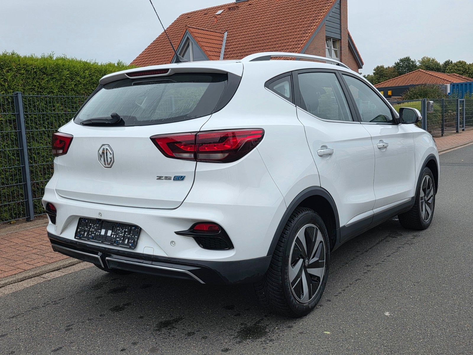 MG ZS