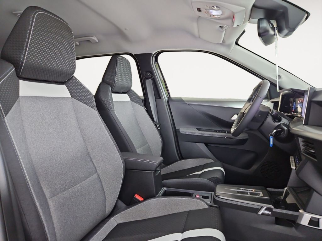 Fahrzeugabbildung Opel Frontera 1.2 DI Hybrid 48V eDCT GS