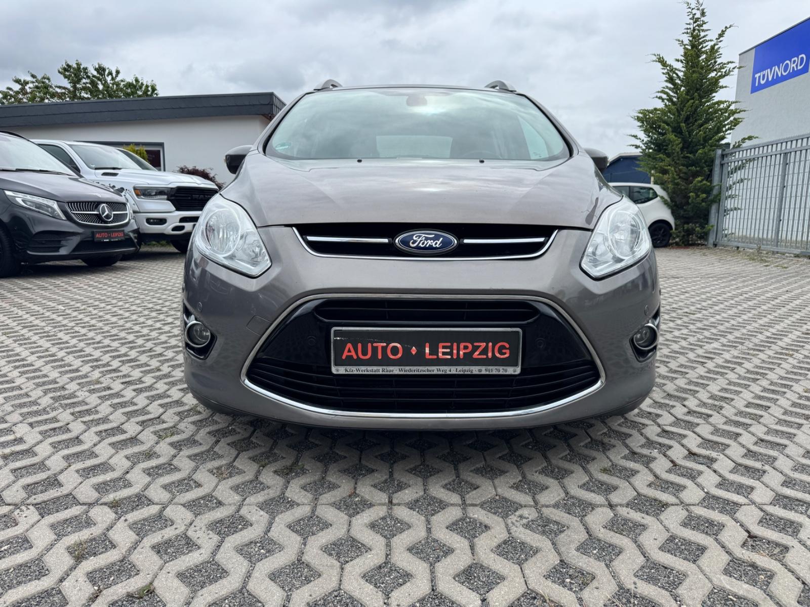 Ford Grand C-Max/Titanium/Klima/Sitzhz/Tempo/PDC.....