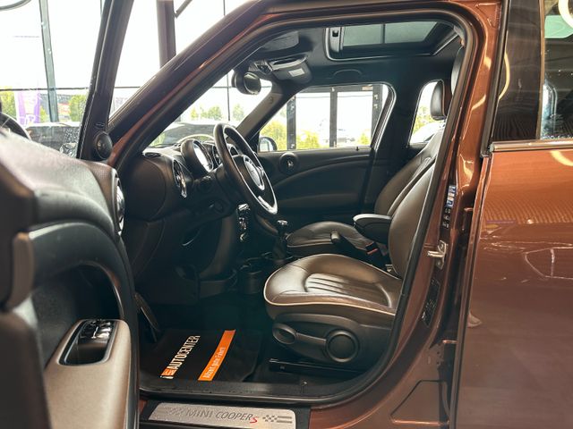 MYAUTOCENTER – Gebraucht- und Jahreswagen mit Werkstattservice in Pfaffenhofen MINI Cooper SD Countryman TEM*NAVI*PDC*PANO*XENON*