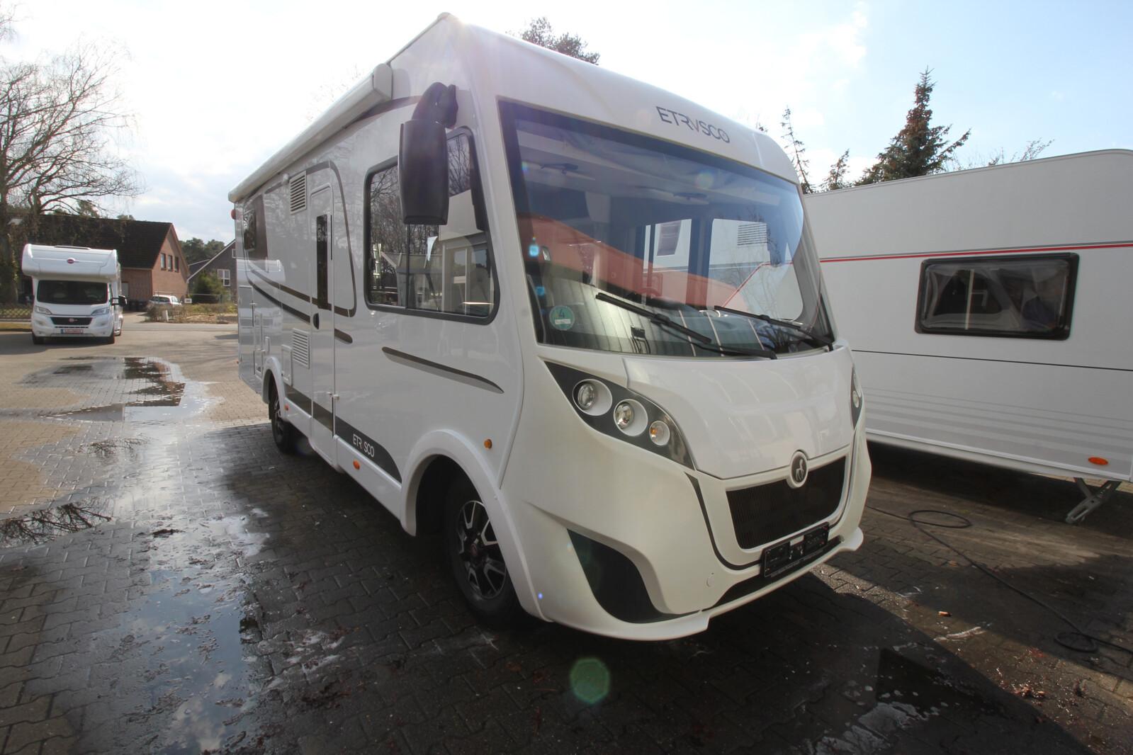 Etrusco I 6900 SB Sat-TV Navi/RFK Markise