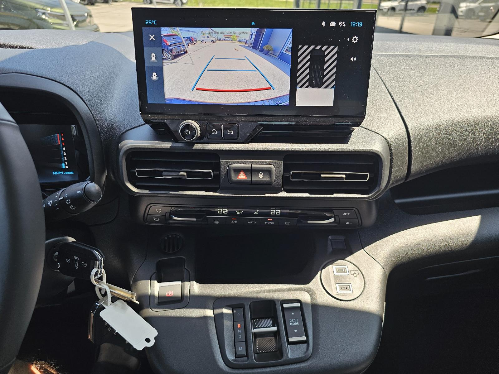 Citroën Berlingo PKW M Plus Automatik Style+Comfort*AHK*