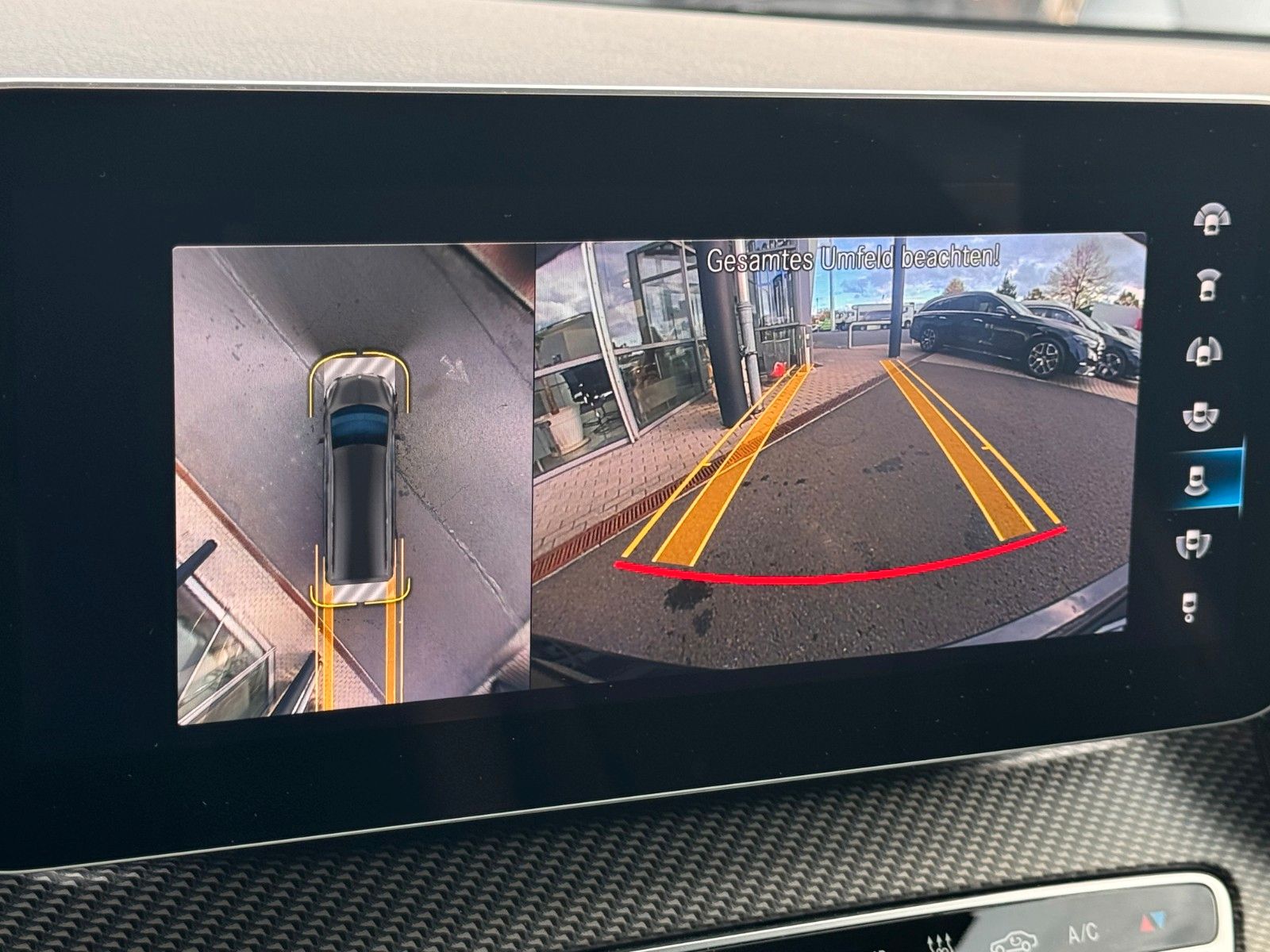 Fahrzeugabbildung Mercedes-Benz V 300 d 4MATIC AVA ED AMG DISTR Stdh AHK2,5 PANO