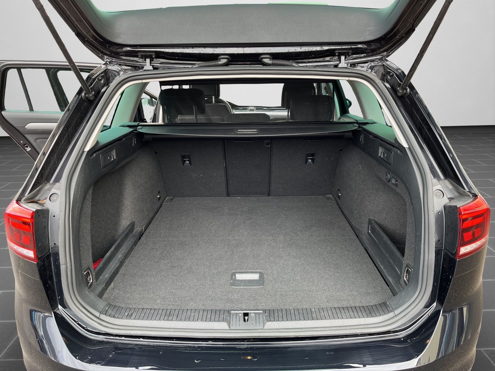 Volkswagen Passat Variant - Bild 16