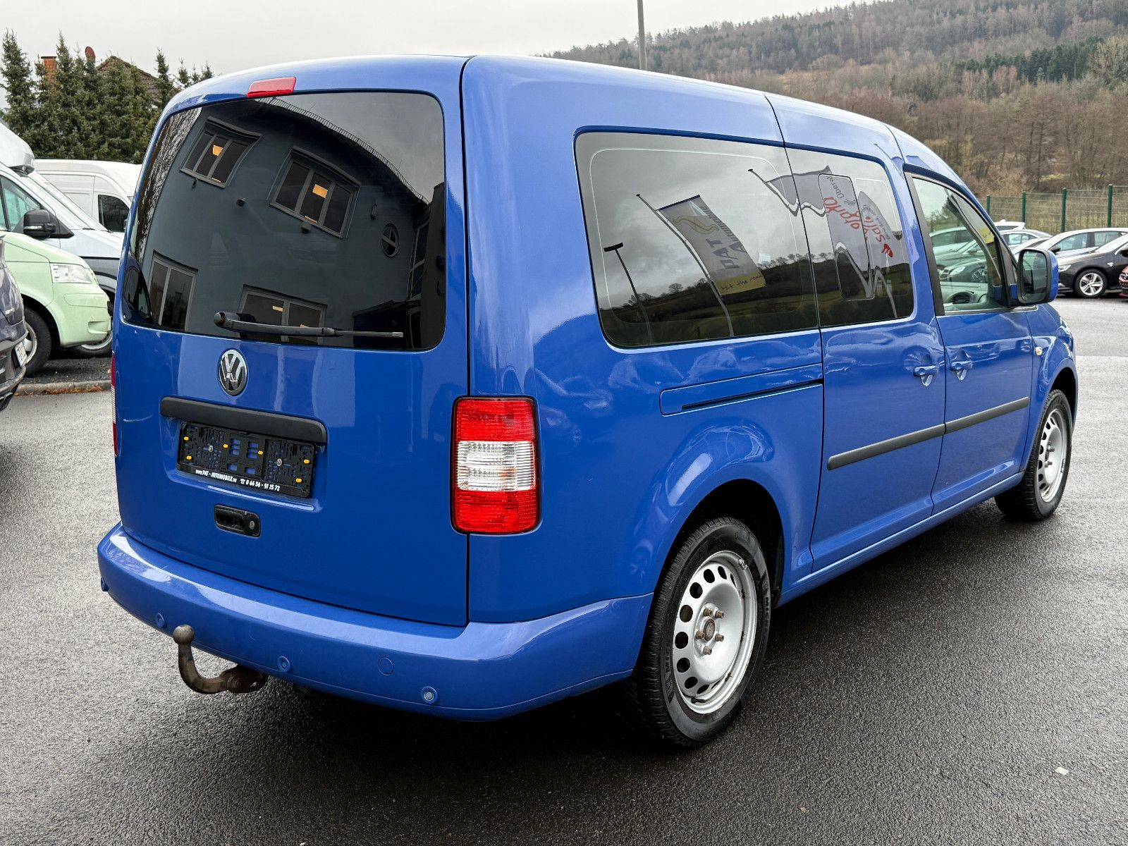 Fahrzeugabbildung Volkswagen Caddy Maxi Life 1.9 TDi DSG 7-Sitzer AHK PDC