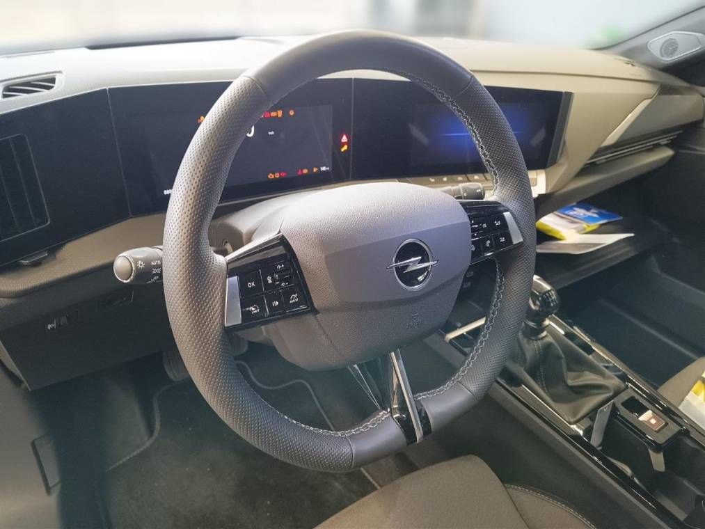Fahrzeugabbildung Opel Astra L 1.2 Turbo Lim. 5-trg. GS