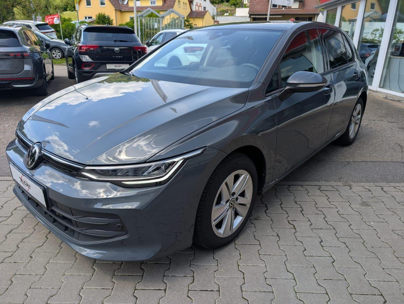 Volkswagen Golf 1.5eTSI Life LED App ACC SHZ PDC