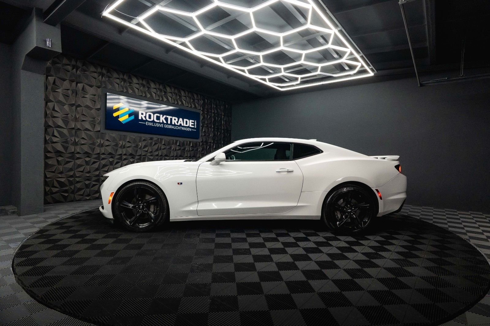 Fahrzeugabbildung Chevrolet Camaro 6.2 SS Coupe RS Performance *CarPlay*LED*