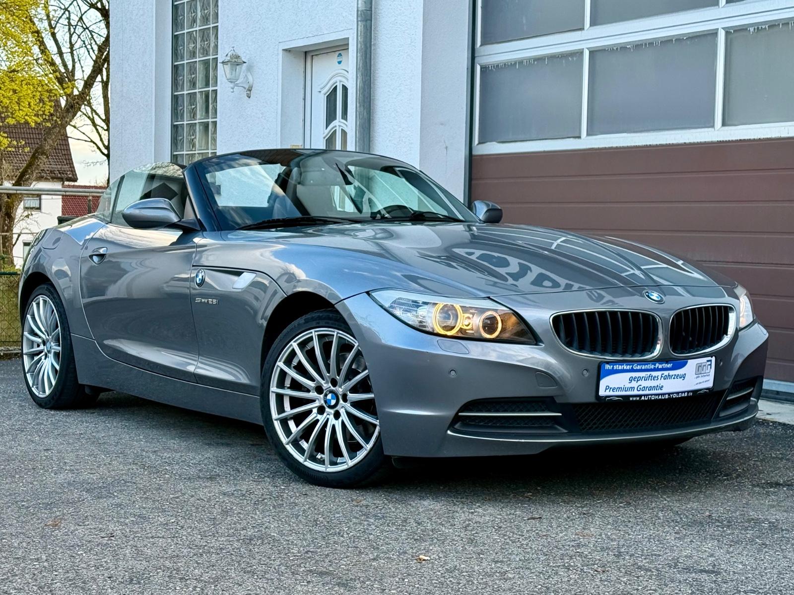 BMW Z4 Roadster sDrive 28i M-Int*LEDER*NaviProf*Keyl