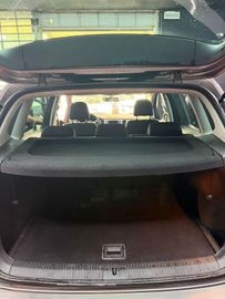 Volkswagen Golf - 2