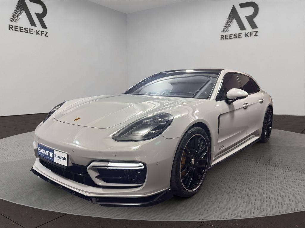 Image of Porsche Panamera